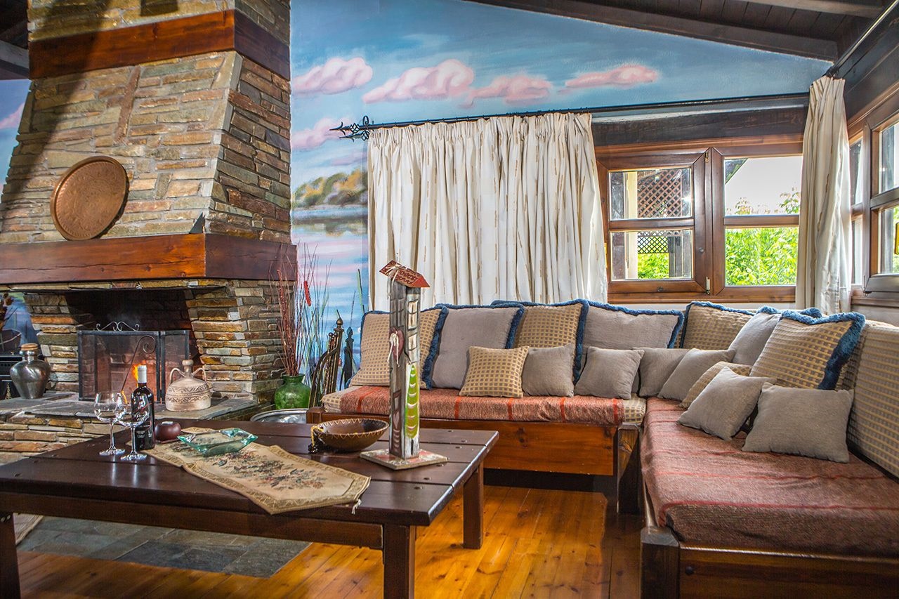 Oikoperiigitis Hotel