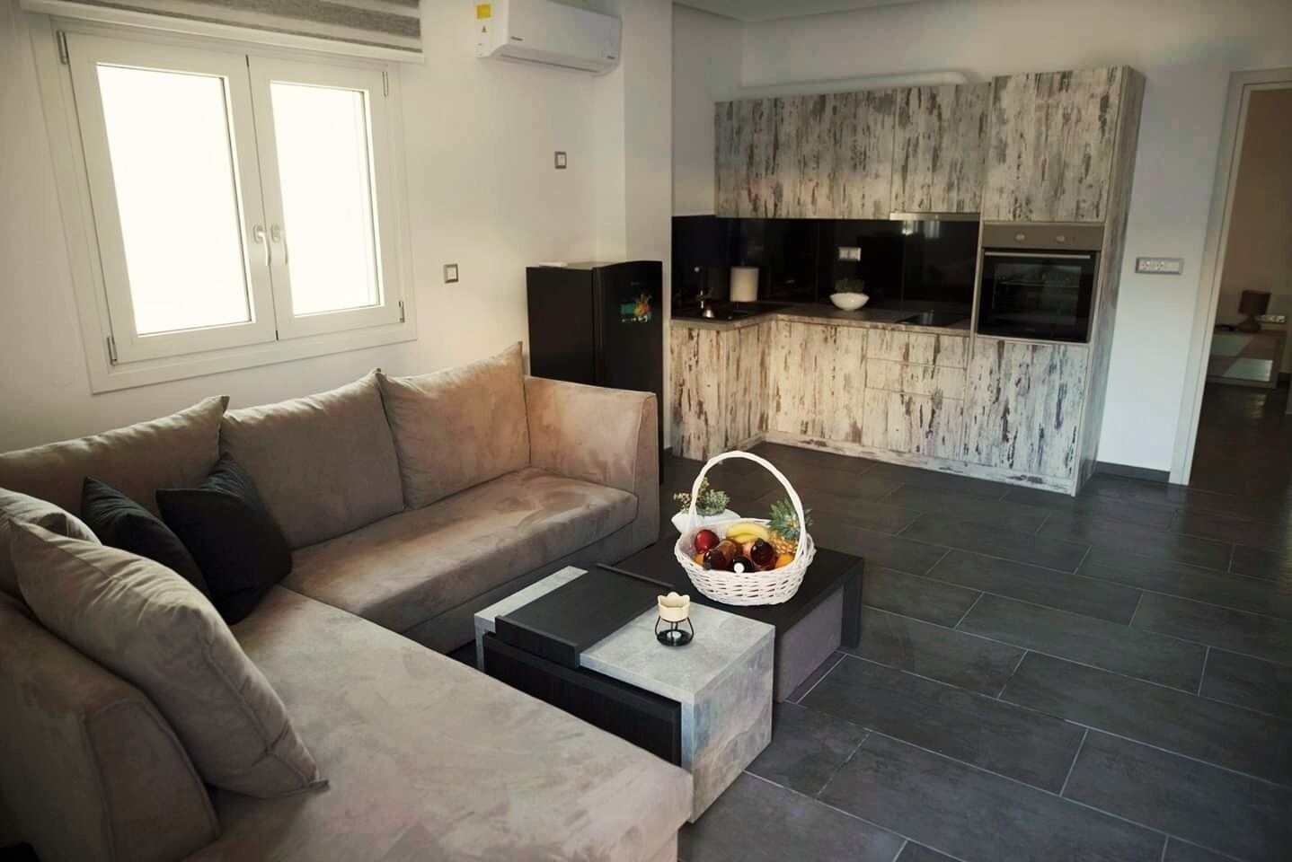 Lf Suites