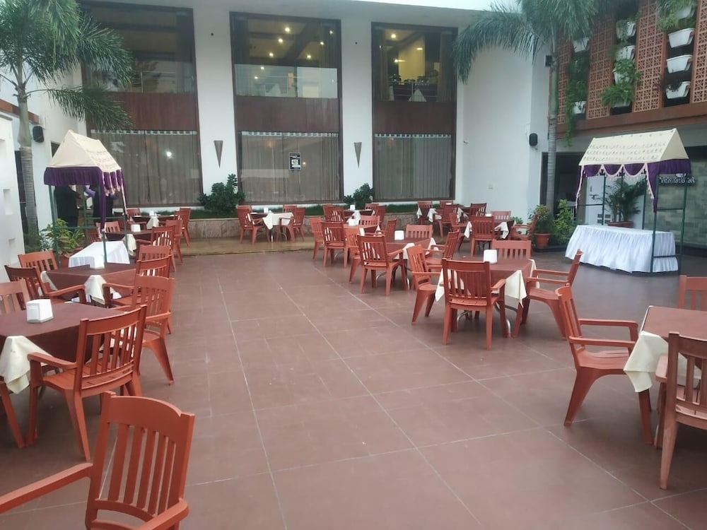 Sai International Hotel