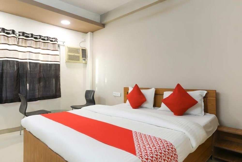 Hotel Virasat Mandav