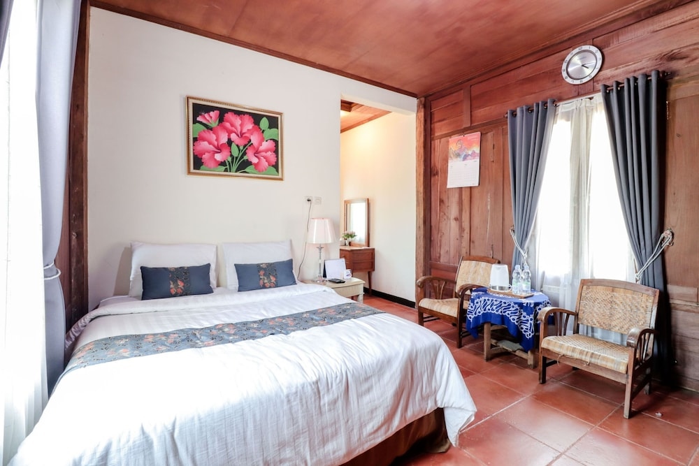 Balkondes Duta Menoreh (Adults Only)