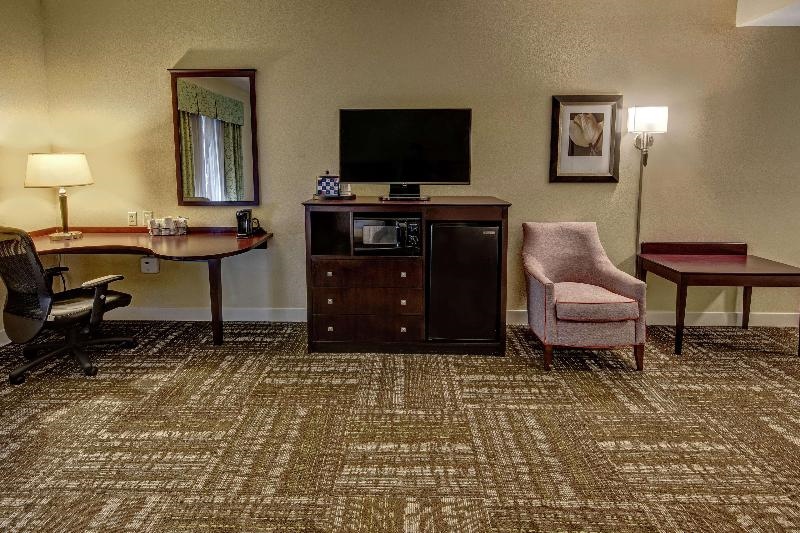 Hampton Inn Crossville
