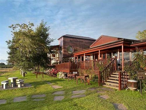 Wineport Lodge