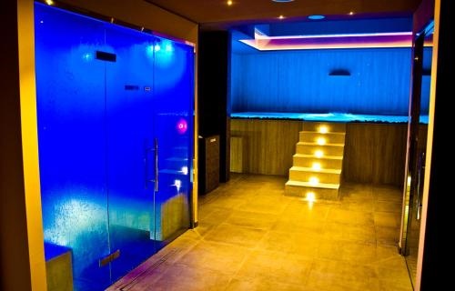 Ambruosi Village Resort & Spa