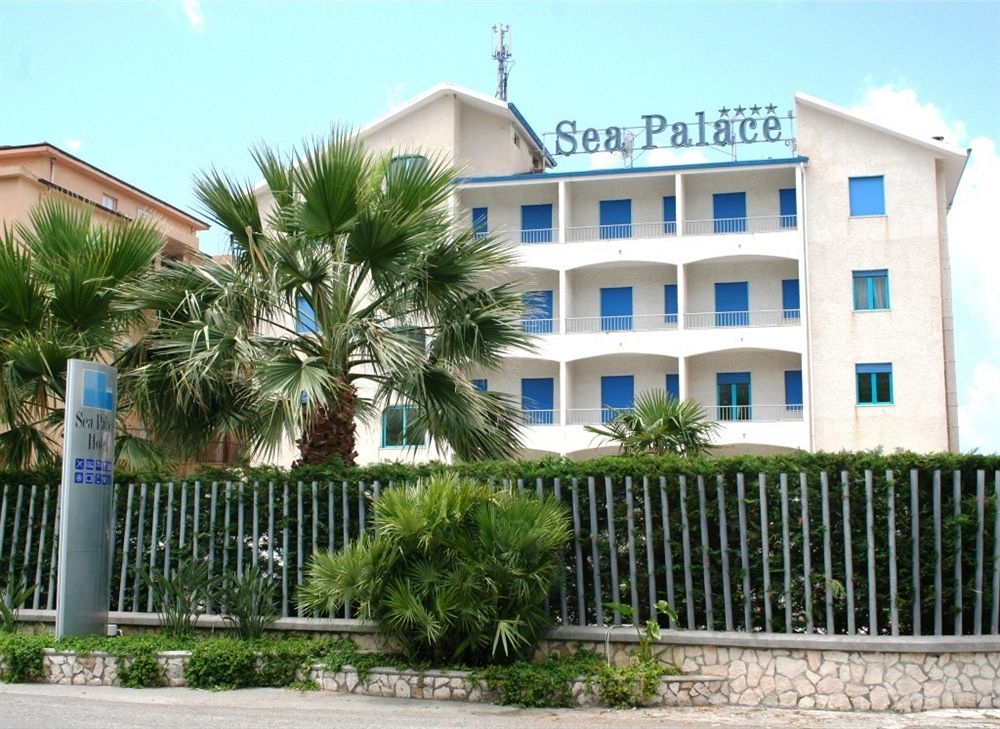 Sea Palace Hotel