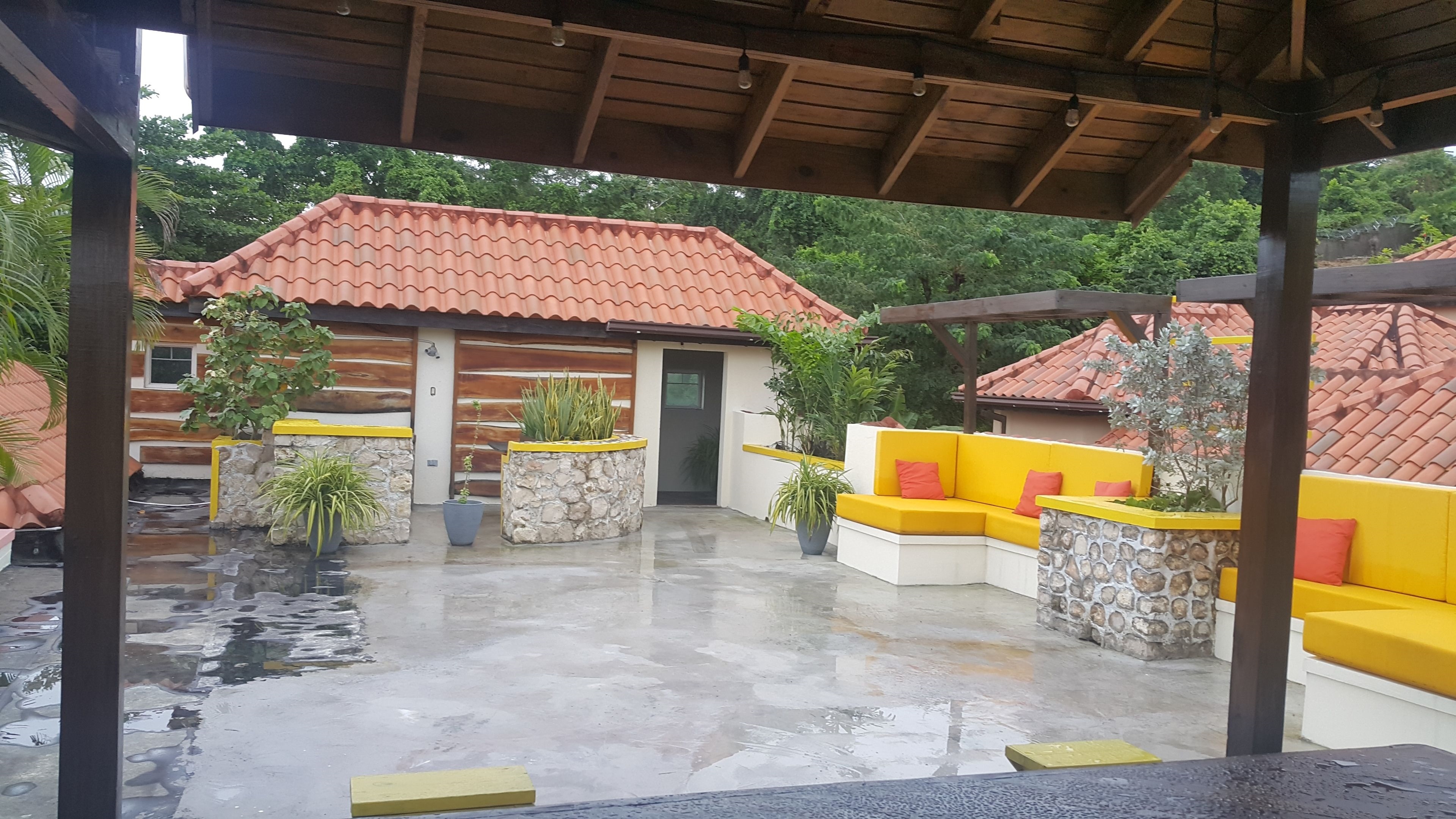 2 Bdrm Apartment At Runaway Bay