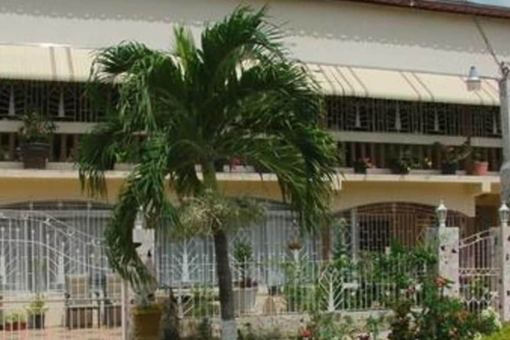 Dream Vacation St Catherine Jamaica