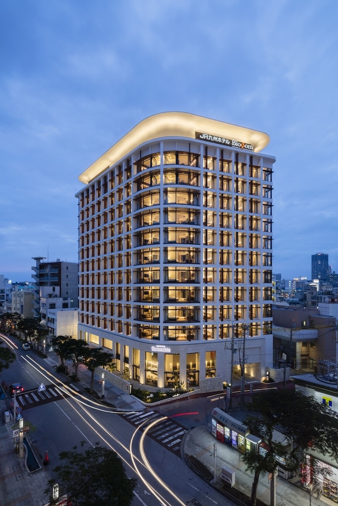 Jr Kyushu Hotel Blossom Naha