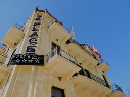 La PLace Hotel