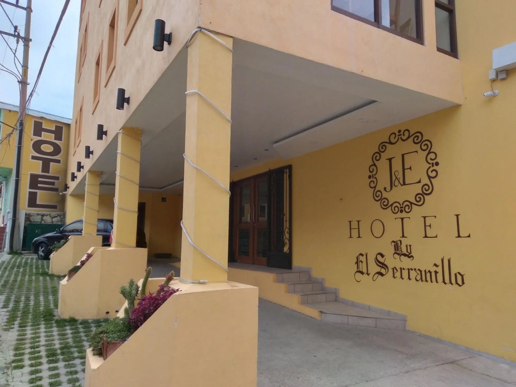 Hotel J&E by Serranillo
