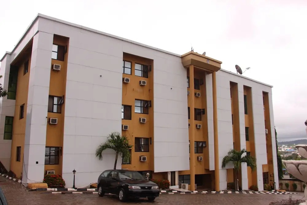 Halims Hotel & Towers