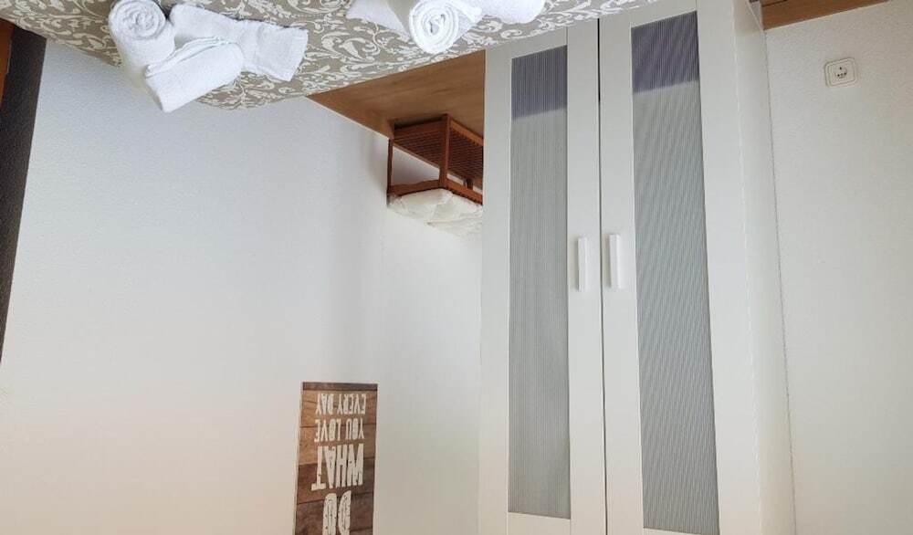 Apartment - 2 Bedrooms With Pool - 107808