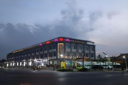 Chinor Hotel