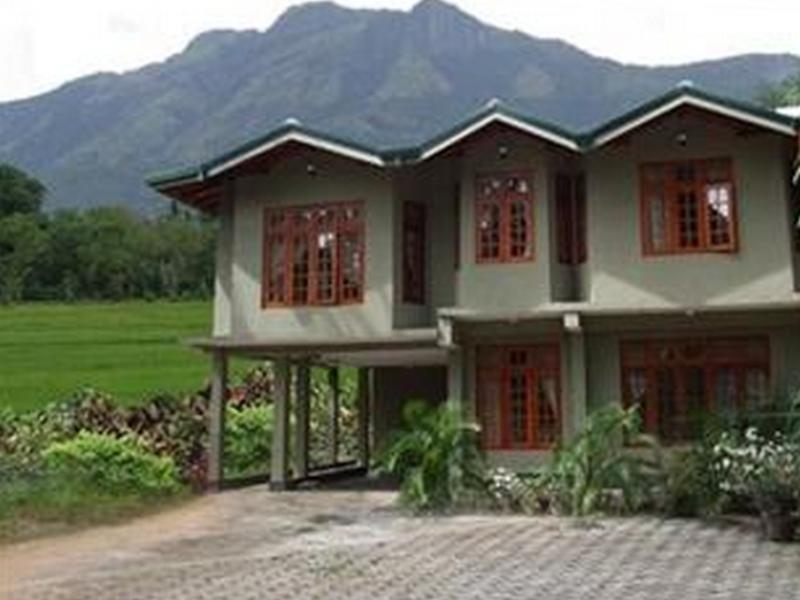 Tikiri Villa Eco Resort