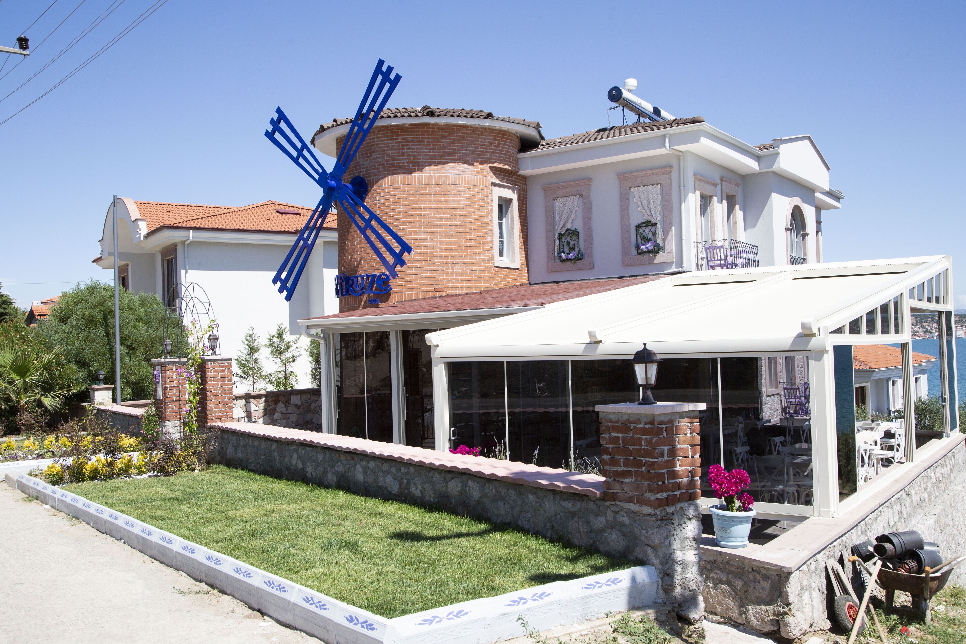 Efruze Otel