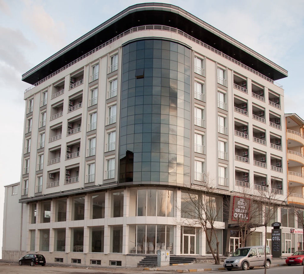 Mus Grand Hotel