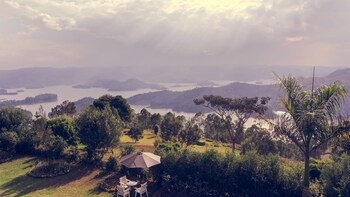 Arcadia Lodges Lake Bunyonyi