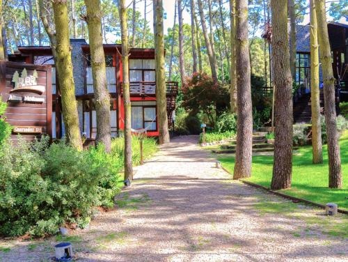 Altos Medanos Cabanas Y Club De Bosque