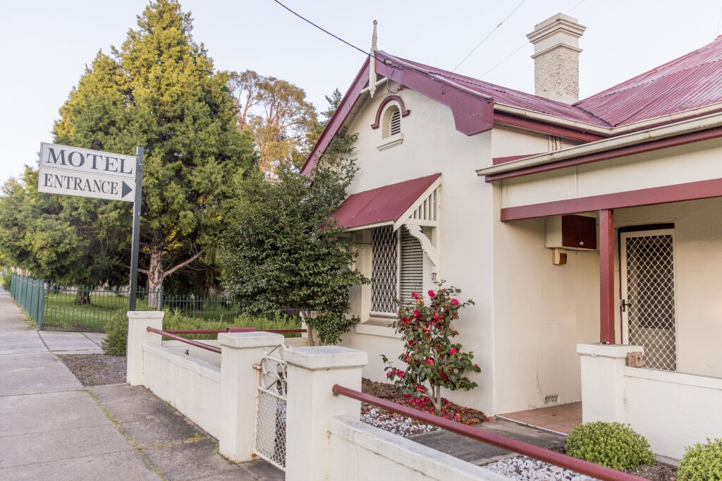 Bathurst Motor Inn