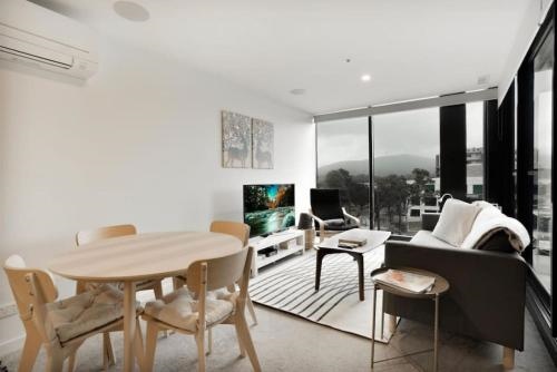 Accommodate Canberra Midnight Apartments