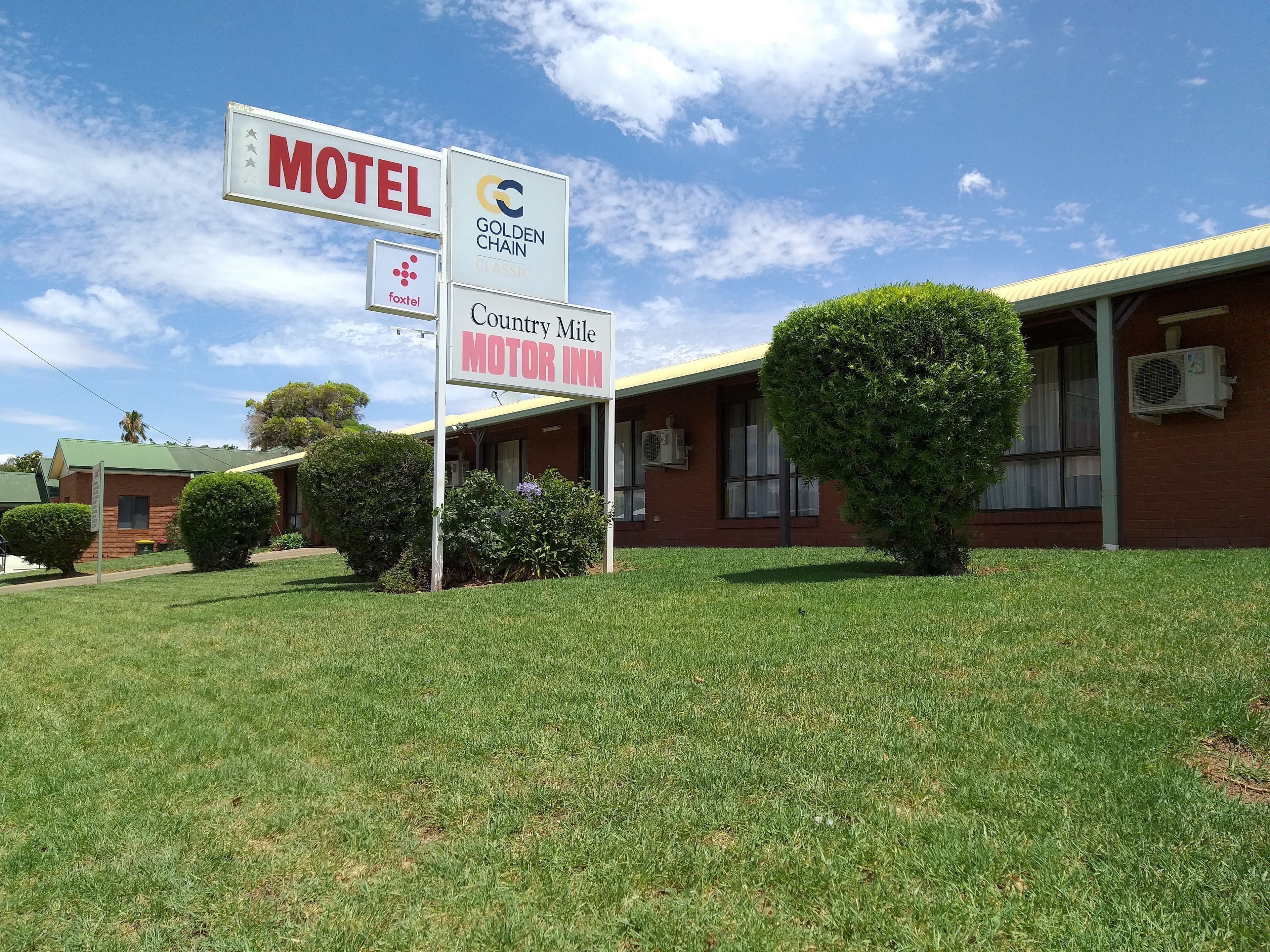 Country Mile Motor Inn
