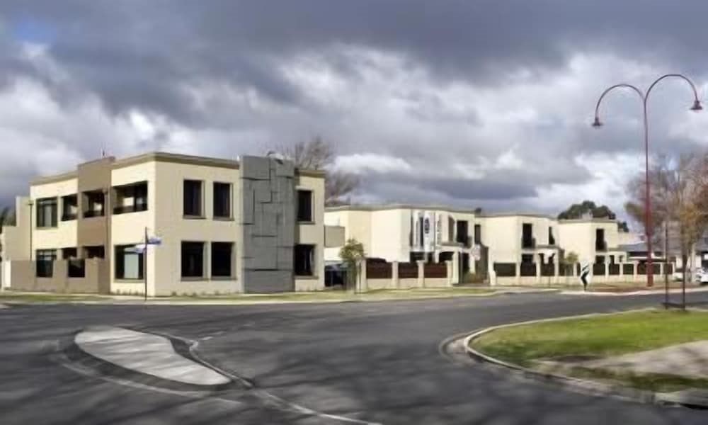 May Park Executive Apartments