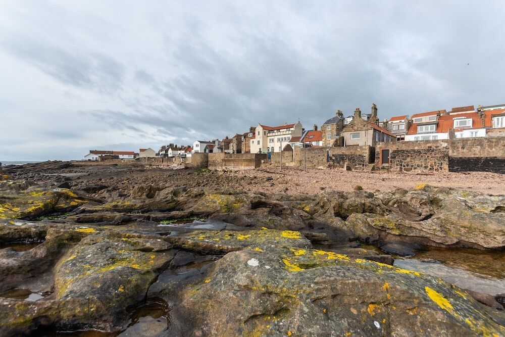 Stunning Shore Front House In Historic Cellardyke