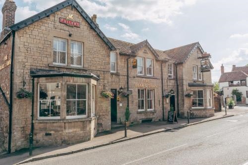 The Bear And Swan