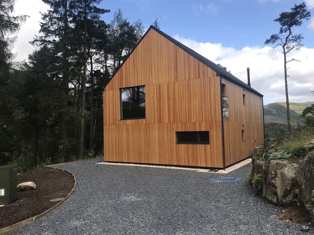The Red Stag Chalet - Portnellan
