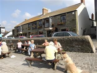 Harbour Inn