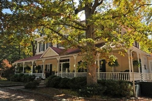 Edgeworth Inn