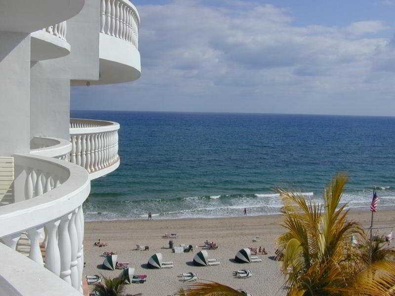 Beachcomber Resort & Club