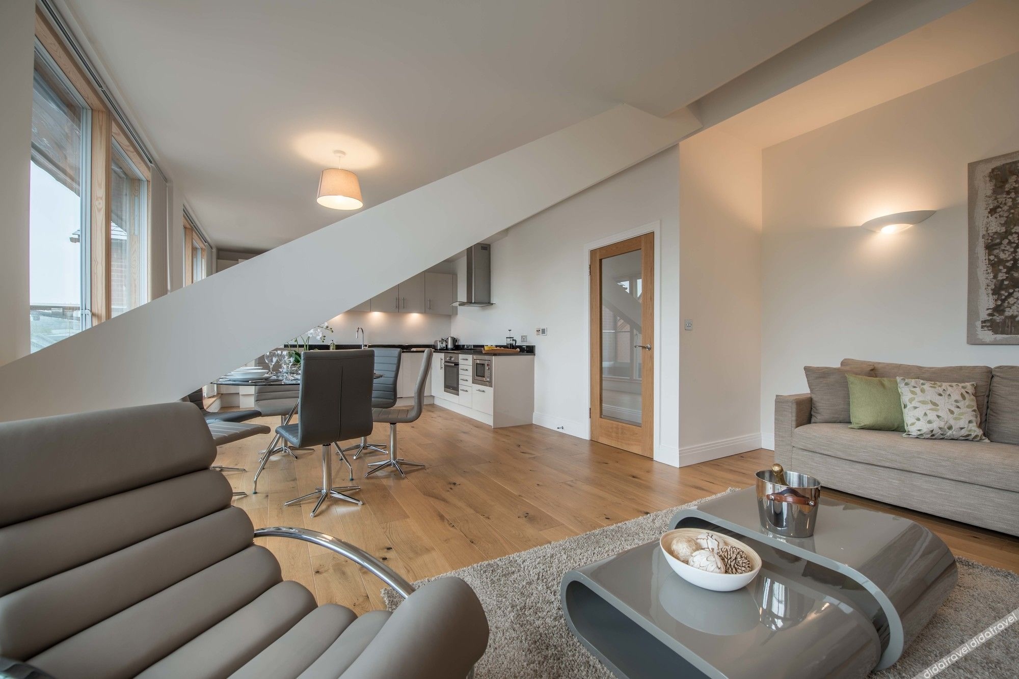 Hampden Apartments - The Victoria