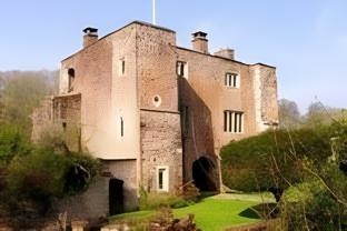 Bickleigh Castle Hotel