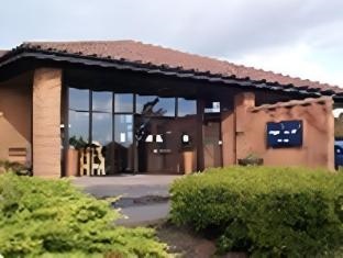 Riverside Lodge Hotel