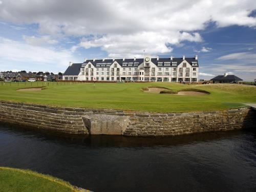 Carnoustie Golf Hotel