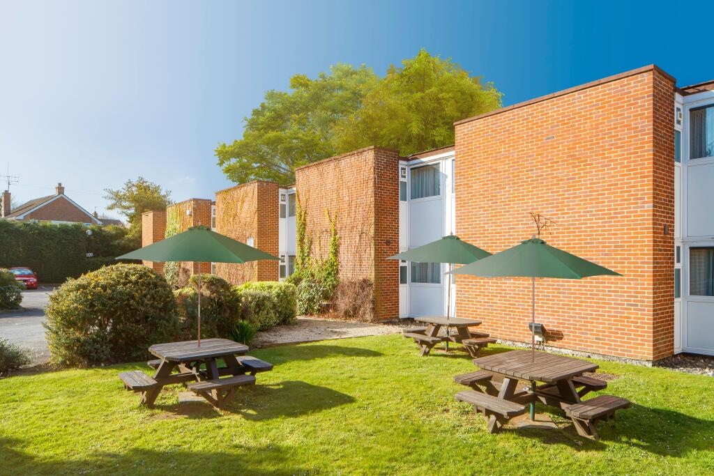 Holiday Inn Basingstoke by IHG