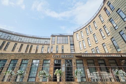 City Holiday Resort & Spa