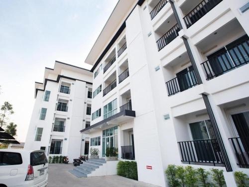 B2 Korat Boutique & Budget Hotel