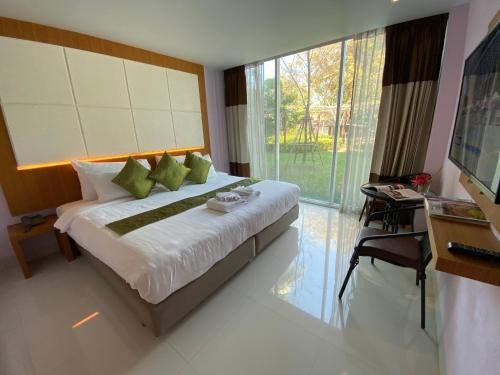 A Hotel Simply (Adults Only)