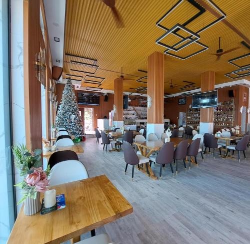 Cave Beach Resort (Adults Only)