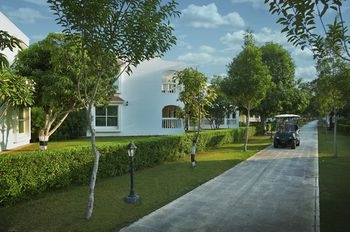 Al Nahda Resort & Spa