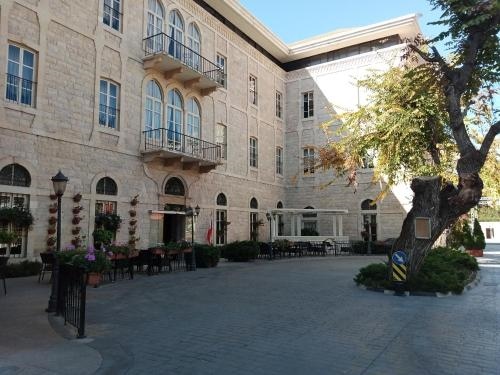 Grand Kadri Hotel