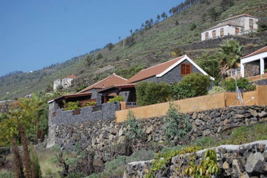 Casa Cabrera