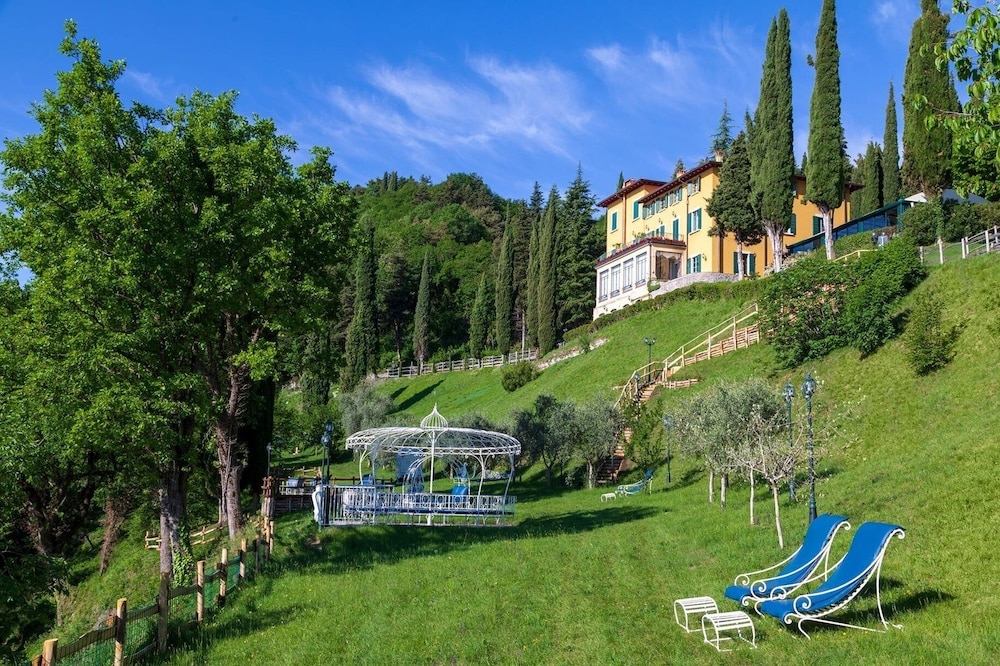 Boutique Hotel Villa Sostaga