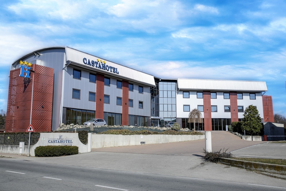 Casta Hotel
