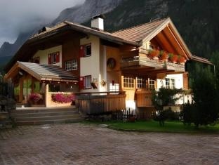 Appartamenti Chalet Orchidea