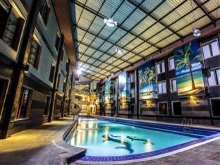 Crown Victoria Hotel