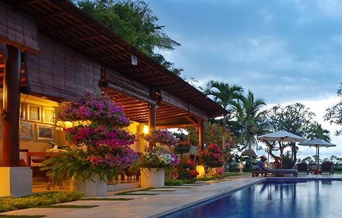 Frangipani Beach Hotel