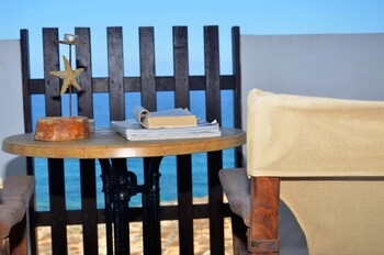 Meltemi Studios Sea View